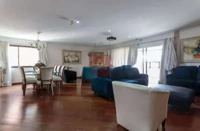 Apartamento com 4 suítes, 4 vagas e com 228m² - moema