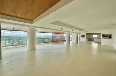 Espetacular cobertura duplex com 838 metros e elevador interno
