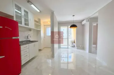 Apartamento com 50m², reformado, fora de rota, 2 dormitórios, 1 vaga - moema