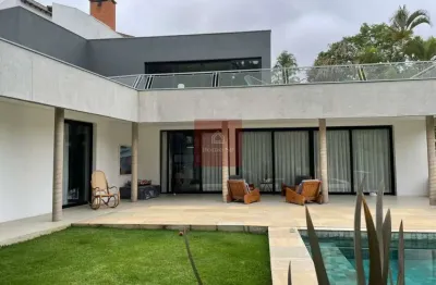 Jardim dos estados, excelente casa com 3suites, 5banheiros, 4 vagas, piscina