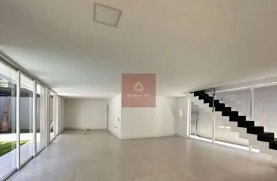 Alto da boa vista; casa em condomínio com 472 metros,03 suítes,03 vagas.