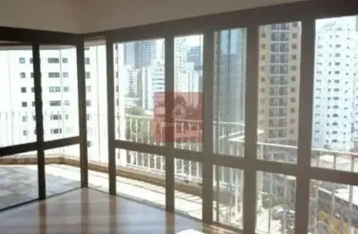 Um dos mais cobiçados condomínios de moema, 177 metros com 3 suítes, amplo living e vararanda