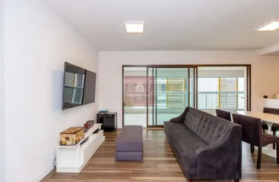 Apartamento tipo para venda com 3 quartos, sendo 3 suítes, 137m²