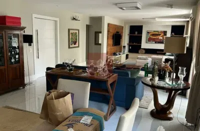 Um dos condomínios mais procurdos de Moema, com 250 metros privativos