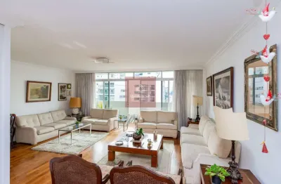 Apartamento com 4 dormitórios, 1 suíte, 2 vagas e com 196m² em moema