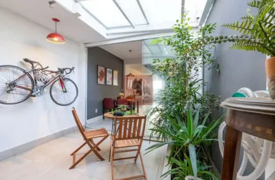 Casa em condomínio fechado com 3 quartos à venda na Rua Alexandrina Rosa, --, Campo Belo, São Paulo