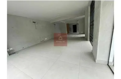 Moema , loja com vão livre no térreo e no piso superior, 190mts, copa e banheiro , 2 vagas