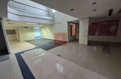 Moema, sobrado amplo 488,26mts, 13 salas, 2 banheiros coletivos, 1 pne, 15 vagas