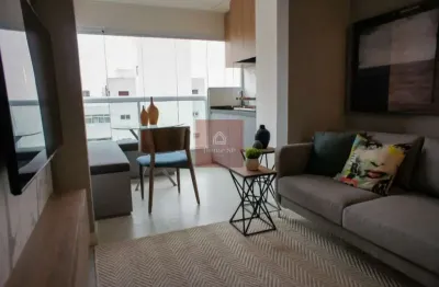 Lido apto novo, com churrasqueira na varanda , bancada na cozinha e banheiros, com piso pronto