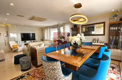 Cobertura duplex! 3 suítes, 4 vagas e com 181m² - moema