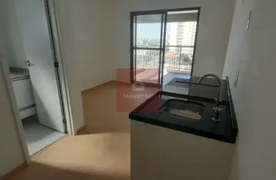 Studio 30 m2, para morar ou para investir.  rua tranquila