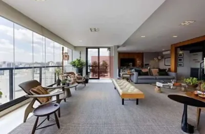 Belissima cobertura para venda com 4 suites, 358m², 4 vagas.