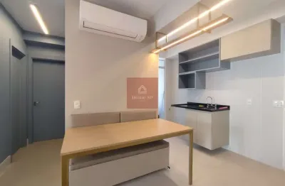 Apartamento com 2 dormitórios, 1 suíte, 1 vaga e com 54m² - moema