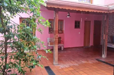 Sobrado, 250 m2, 3 suítes, 6 vagas cobertas. comercial ou residencial