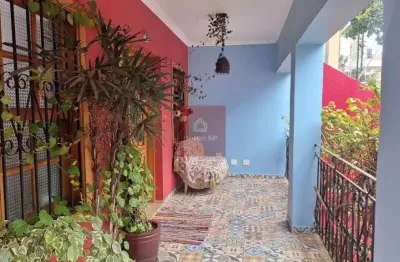 Sobrado, 250 m2, 3 suítes, 6 vagas cobertas. comercial ou residencial