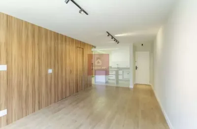 Apartamento de 103m² totalmente reformado e pronto para a 1ª moradia após reforma.