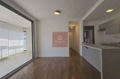 Apartamento com 2 quartos para alugar na Avenida Lavandisca, --, Moema, São Paulo