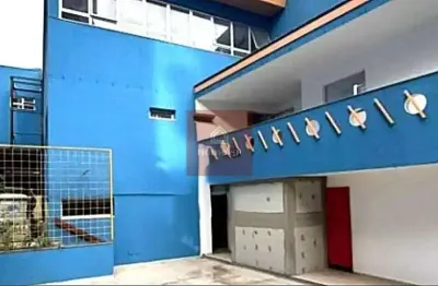 Ótimo sobrado comercial com 11 salas, 540 m2 ac e 400 m2 de terreno