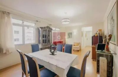 Ótima localização no paraiso, próximo ao metro, comercio em geral.