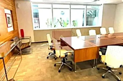 Conjunto comercial 96 m2, 3 vagas, equipado, na região da berrini