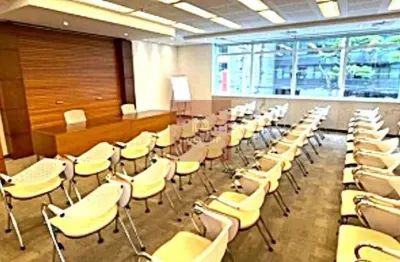 Conjunto comercial 96 m2, 3 vagas, equipado, na região da berrini