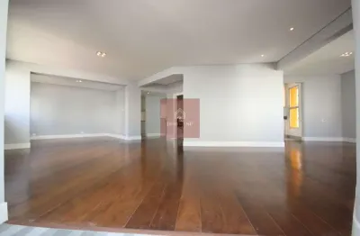 Apartamento com 3 quartos para alugar na Avenida Juriti, --, Moema, São Paulo