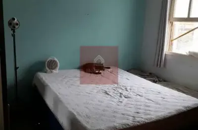 Casa à Venda em Moema | Av. Jurema | 50m² | Oportunidade para Reforma