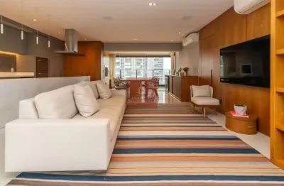 Apartamento para venda no Brooklin com 3 quartos, sendo 3 suítes , 2 vagas 145m² Mobiliado