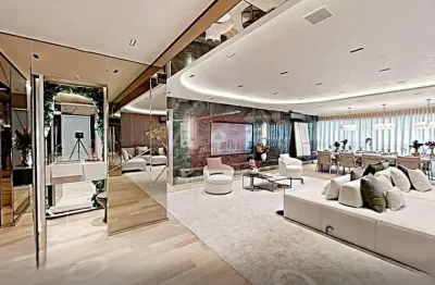 Alto padrão, Garden 269 m2, 4 suítes, 3 vagas.  Quadra de tênis