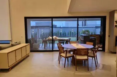 Sobrado para Venda em São José dos Campos, Loteamento Vivant Urbanova, 4 dormitórios, 1 suíte, 4 banheiros, 4 vagas