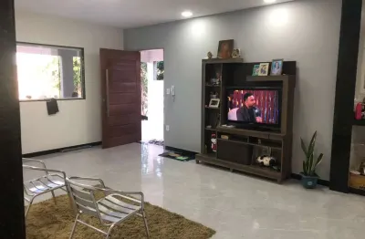 Casa com 3 quartos à venda no fátima cidade jardim, guarapari  por r$ 550.000