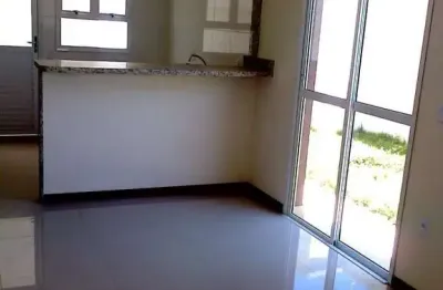 Incrível oportunidade para você e sua família! casa duplex no condomínio localizado em um dos melhores bairros para morar em guarapari!