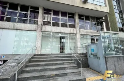 Aceita propostas - oportunidade única para investir no seu negócio - loja com 600m² totalmente climatizada na reta da penha - vitória!