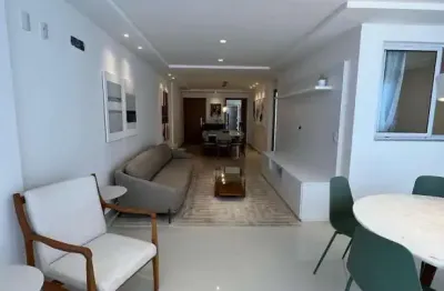 Apartamento finamente decorado e mobiliado na praia do morro