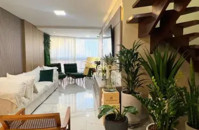 Cobertura duplex lindíssima de altissimo padrão na praia da costa, de frente para a praia e com vista para o mar.