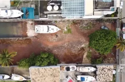 Terreno em local privilegiado no canal de guarapari