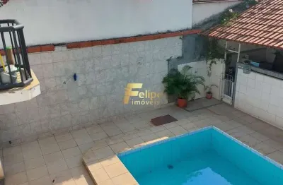 Belíssima casa duplex com 04 quartos, sendo 03 suítes, com uma excelente área de lazer, à venda na mata da praia em vitória/es!
