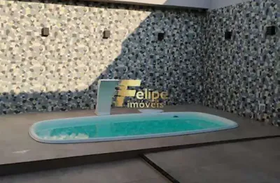 Belíssima casa linear com galpão no mesmo terreno, localizada em campos dos goytacazes/rj