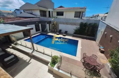 Não perca a oportunidade de conhecer essa belíssima casa localizada na mata da praia em vitória/es!