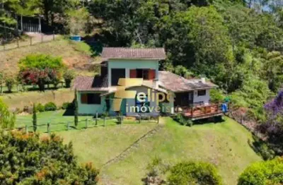 Belíssimo sítio localizado em condomínio fechado em marechal floriano/es!