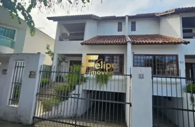 Casa com 3 quartos à venda no Mata da Praia, Vitória 