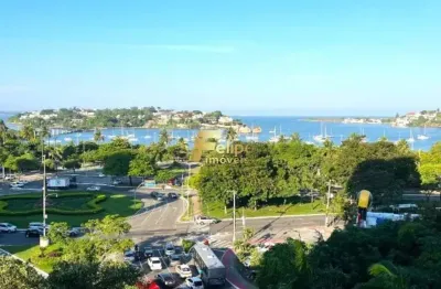 Vende apartamento com exclusividade na praia do canto com excelente localização e vista panorâmica para o mar!