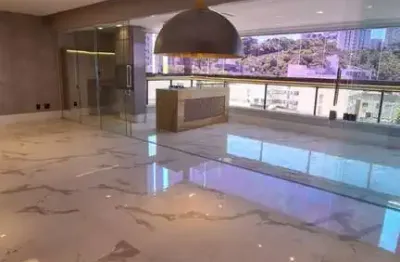 Um deslumbrante apartamento na praia do canto / somente 1 por andar - raríssimo!