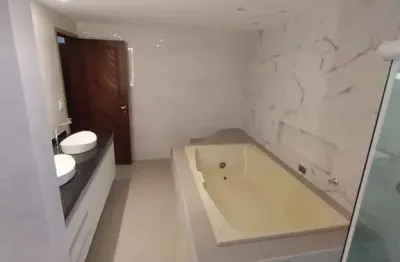 Casa duplex em ponto estratégico em itapebussu / guarapari - es