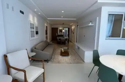 Apartamento finamente decorado e mobiliado na praia do morro