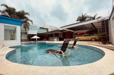 Casa com 4 quartos à venda no enseada azul, guarapari  por r$ 2.500.000