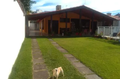 Casa com 4 quartos à venda no lagoa de jacaraípe, serra  por r$ 950.000