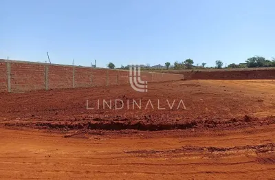 Terreno de 957m  à venda no lote grande, próximo à br-277 e portal da foz