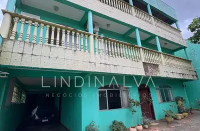 Sobrado à venda com 3 suítes e salão de festas no parque monjolo