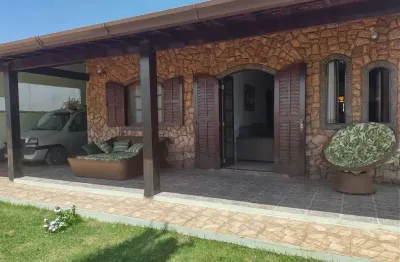 Casa em condomínio fechado com 2 quartos à venda na Rodovia Amaral Peixoto, 1000, Ponte dos Leites, Araruama